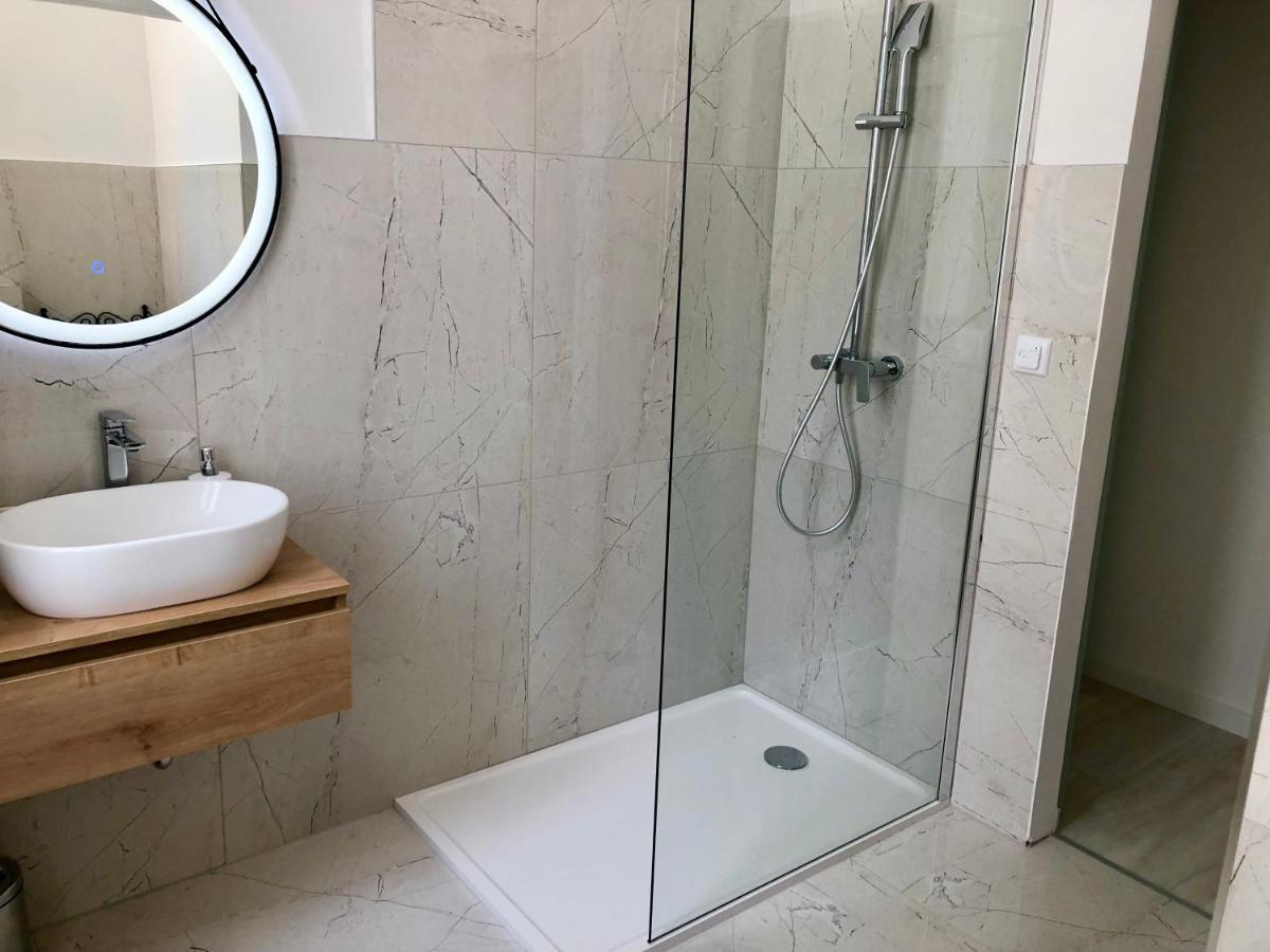 PUY Hedone City Luxury Apartments With Free Parking מראה חיצוני תמונה