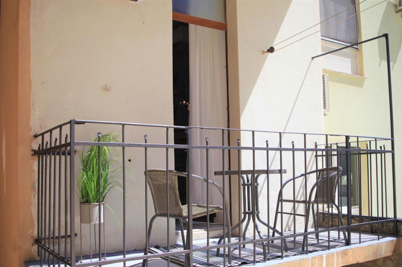 PUY Hedone City Luxury Apartments With Free Parking מראה חיצוני תמונה